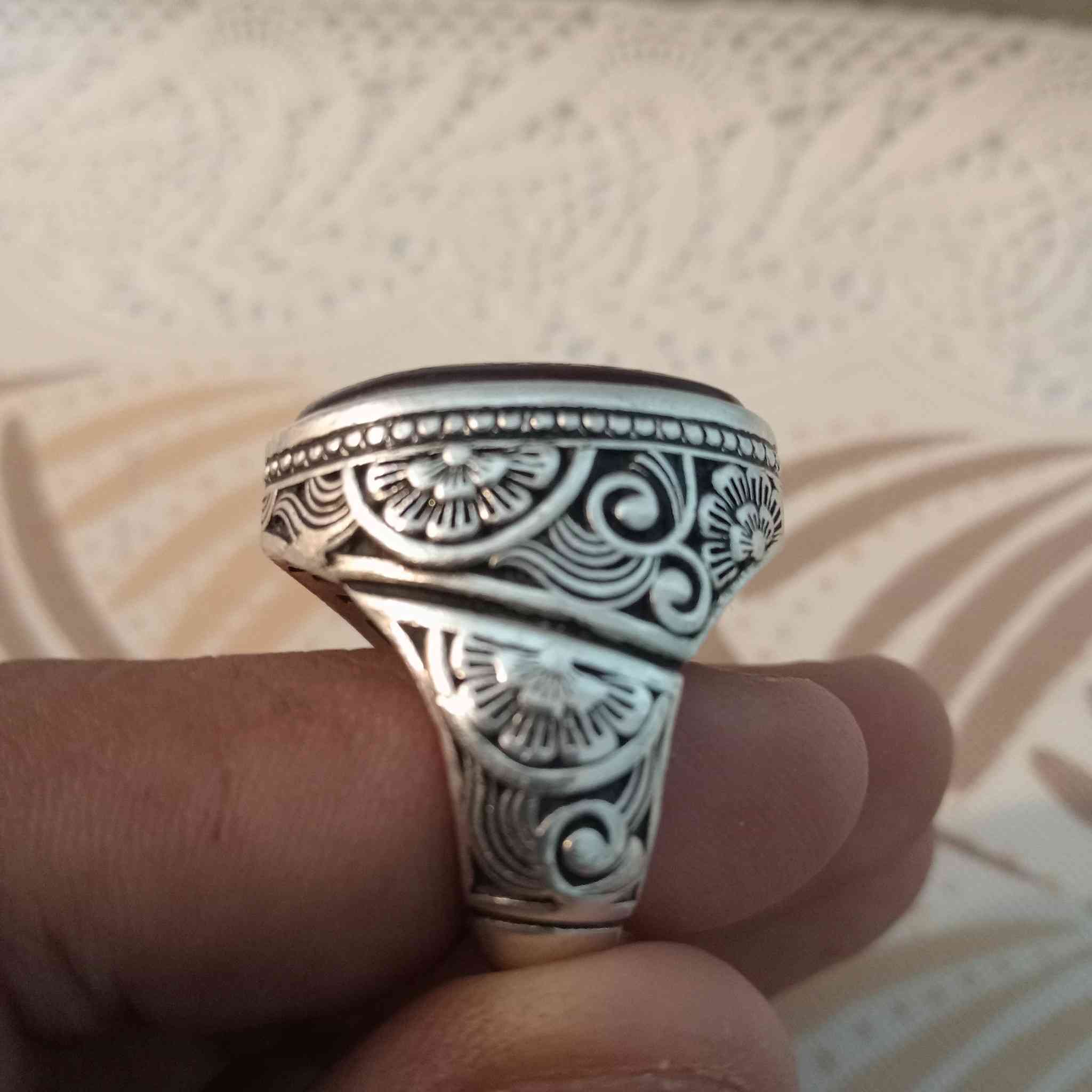 السلام عليكم محبس صياغة عارف نوع فضه 990 الاستفسار.الخاص


**إذا كنت صاحب هذا الإعلان وتريد حذفه لأي سبب، رجاءا أرسل رسالة إلى الدعم الفني**