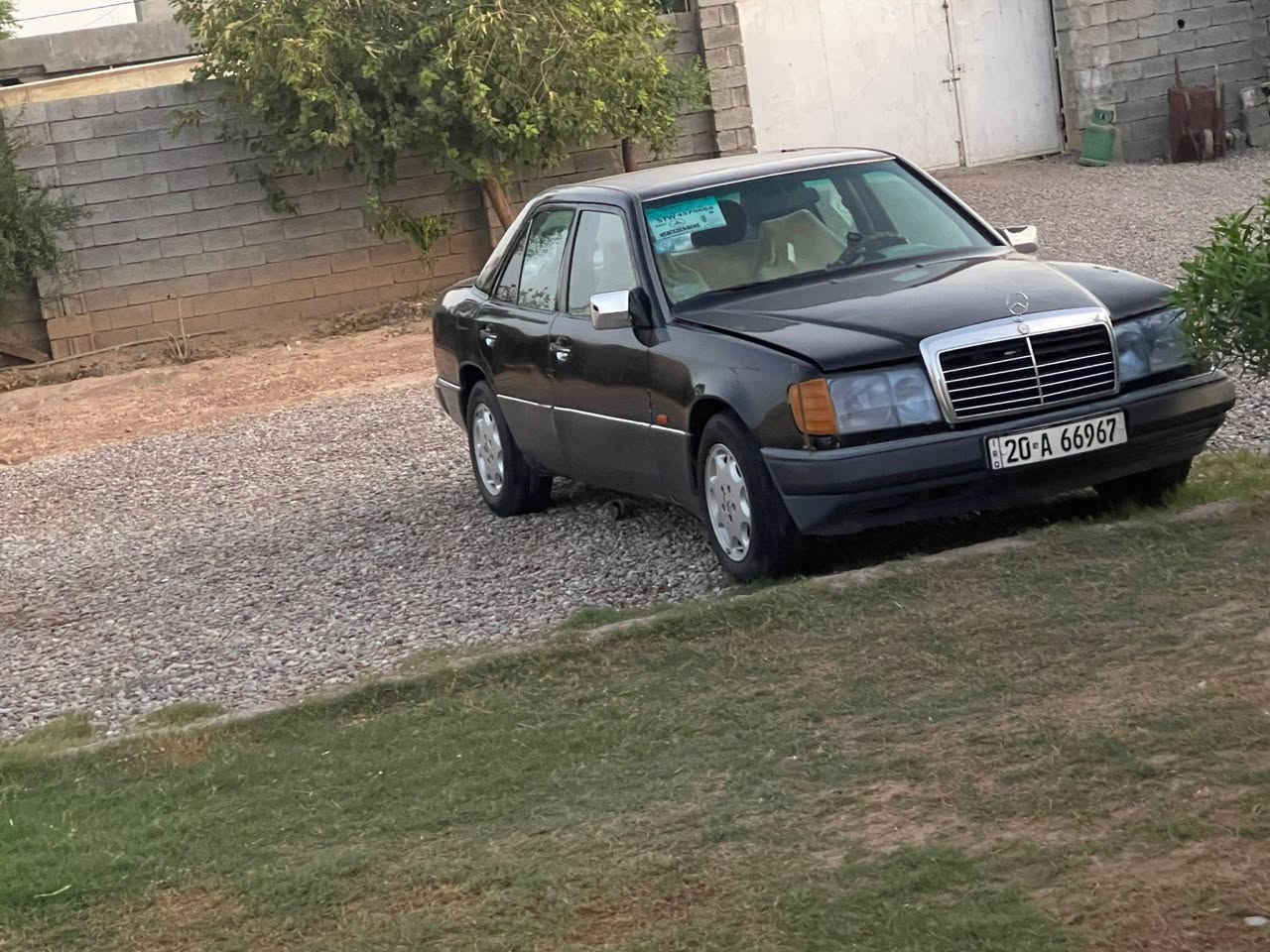 سلام وعليكم مارسيدس دب للبيع موديل 1990 رقم ديالئ انكليزي سنويه 2030. بسامينه كير ومحرك بطه
 بشرط  مكاني ديالئ خانقين
سعرها 45 بيه مجال قليل  للستفسار اتصل 
***********
