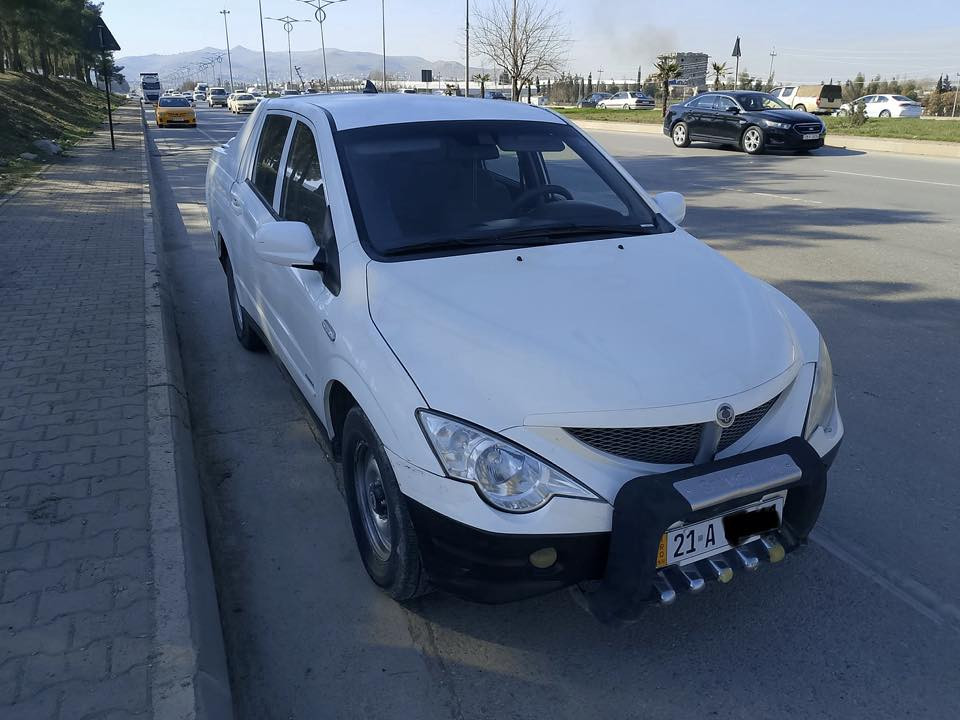 سانگ یونگ پیکاب ٢٠١١ گێڕومەکینە و تەبرید مەزبووت کارەبایی مەزبووت سەنەوی تا٢٠٢٩  تازەیە بەناوی خۆمەوەیە بێ تەقەوڕەقەیە بێ دەعم و لێدراوی نرخی ٧٠ گەڵاو کەمێ  مامەڵە ***********
