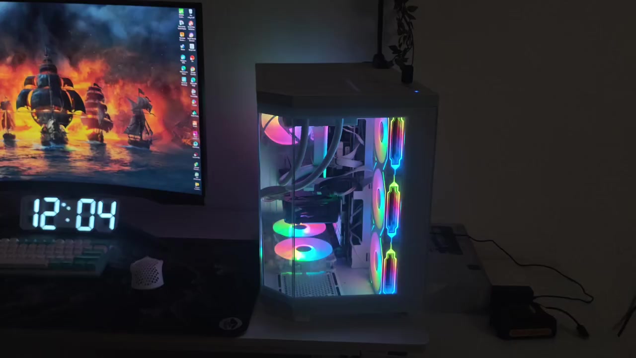 سلام عليكم PCالبيع
موصفات

كيس 1/V950
مبرد مائي2/LS720 SE DIGITAL WH
الوحة ام 3/ROG STRIX B650-A GAMINGWIFI

رمات 4/LOSTARK  Manta 32GB DDR5-6000
كرت شاشه5/DUAL 4060 8GB OC
الهارد الداخلي 6/MP44Q M.2 (1TB)
المعالج 7/رايزن R7  7800x3D
مجهز القدره 8/THERMALRIGHT TR-TG850-W

شاشه /SAMSUNG 32مقوسه

يوبي اس /CHAMP SERIES FSP K1000

موس/ ULTRA-
LIGHTWEIGHT HYPER

كيبورد REDRAGON FIDD RGB


**إذا كنت صاحب هذا الإعلان وتريد حذفه لأي سبب، رجاءا أرسل رسالة إلى الدعم الفني**