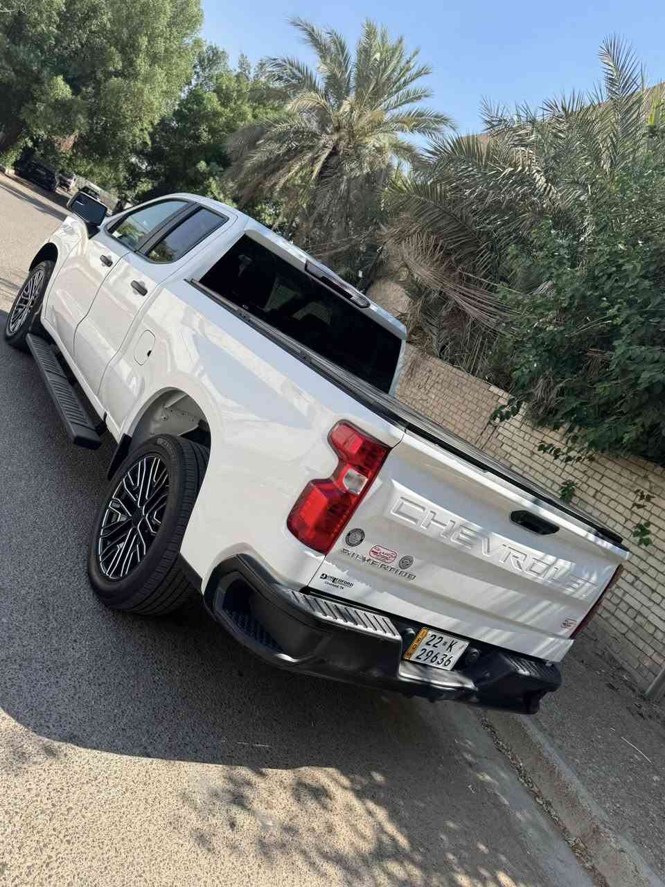 سلام عليكم سلفرادو موديل 25 ماشيه 38 حادثه جاملغ وشويه من بنيد مكينه 4 سلندر مكان سياره بغداد استفسار ***********
