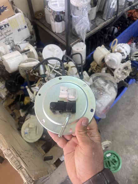 عبوة فيت بم سوناتا مقدس امريكي حاويه اصلي 
تفصيخ اصلي سوناتا كامله 
***********
*********** 
عنواني واسط كوت توصيل موجود
