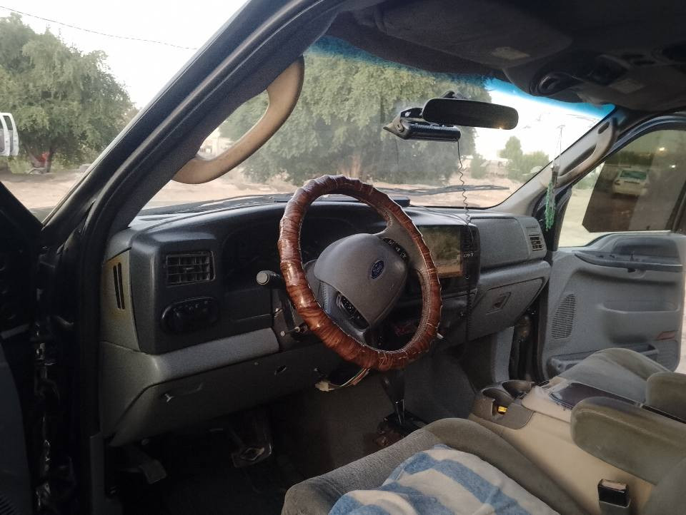 فورت للبيع أو مراوس موديل 2005 رقم منفيز انبار ارقام وسنوية وياها راعيها بنجف بس ما اندل مكانه فول مواصفات كير ومكينة وحدادية جاهزة  السعر 40 وبيها مجال
*********** ديوانية, القادسية
