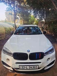 bmw 2015 x6 مكينة N55 كفالة عامة عدى رصعة في الجنطة  فول كل المواصفات ...