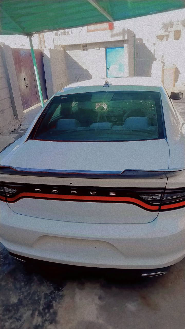 السلام عليكم  سياره جارجر 2018 ادوات  محرك 3600تخم تاير بوليس دوخليه جديد السعر 95بيه مجال العنوان واسط صويره  الرقم الهاتف ***********
