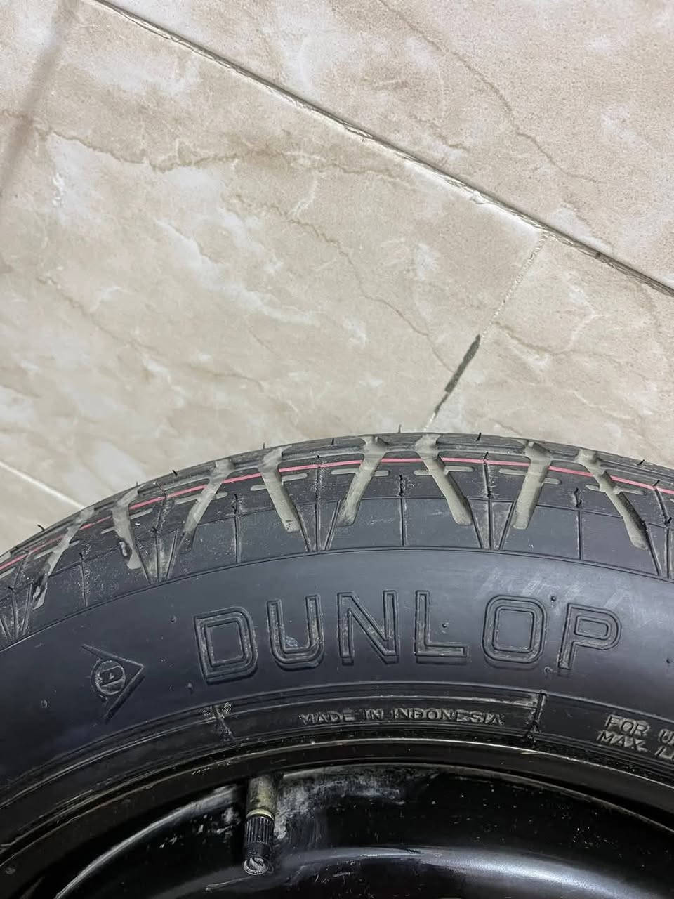 السلام عليكم
سبير طوارى ، c200 و دارت

السعر ٧٥ الف
***********
