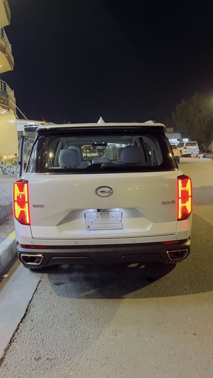 🛑 للبــيــع 🛑
(GAC)  GS8 2023 
 (فول مواصفات) فئة GT
•محرك 4 سلندر 2,0L توربو (محرك تويوتا).
•كير 8 سرعات بقوة حصانية 258 حصان 
•بصمة عدد 2 
•عداد المسافة 30,000
•فتحة سقف بانورامية 
•7 راكب 
•تحكم كامل بالشاشة 
• تدفئة وتبريد بالمقاعد الامامية 
•المقاعدة الأمامية كهربائية بالكامل 
•نظام اضاءة محيطية ذكية متعددة الالوان 
•نظام تعديل الصوت حسب سرعة السيارة 
•قاعدة شحن لاسلكي 
•نظام الصوت ألباين بـ 10 سماعات 
•حساسات امامية وخلفية 
•كاميرات محيطية بكل اتجاهات السيارة 
•تسجيل الفديو 
•نظام تثبيت السرعة 
•نظام تحذير التصادم الامامي
•نظام الكبح التلقائي في حالة الطوارئ 
•نظام تحذير مغادرة السيارة 
•نظام المساعدة في الحفاظ على المسار

السعر: 230$ ورقة بيها مجال قليل
الضرر: بارد بسيط جدا موضح بالسونار
 
رقم الهاتف: ***********
مكان السيارة: بغداد _ المحمودية
