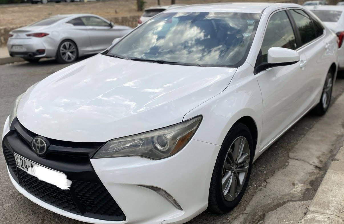 كامري 2016 se كلين نظيفة  كلشي بلادي كير محرك بشرط . السيارة بأسمي الي مأشر بل اصفر بي صبغ فقط  
سعر 177 ومجال


**إذا كنت صاحب هذا الإعلان وتريد حذفه لأي سبب، رجاءا أرسل رسالة إلى الدعم الفني**