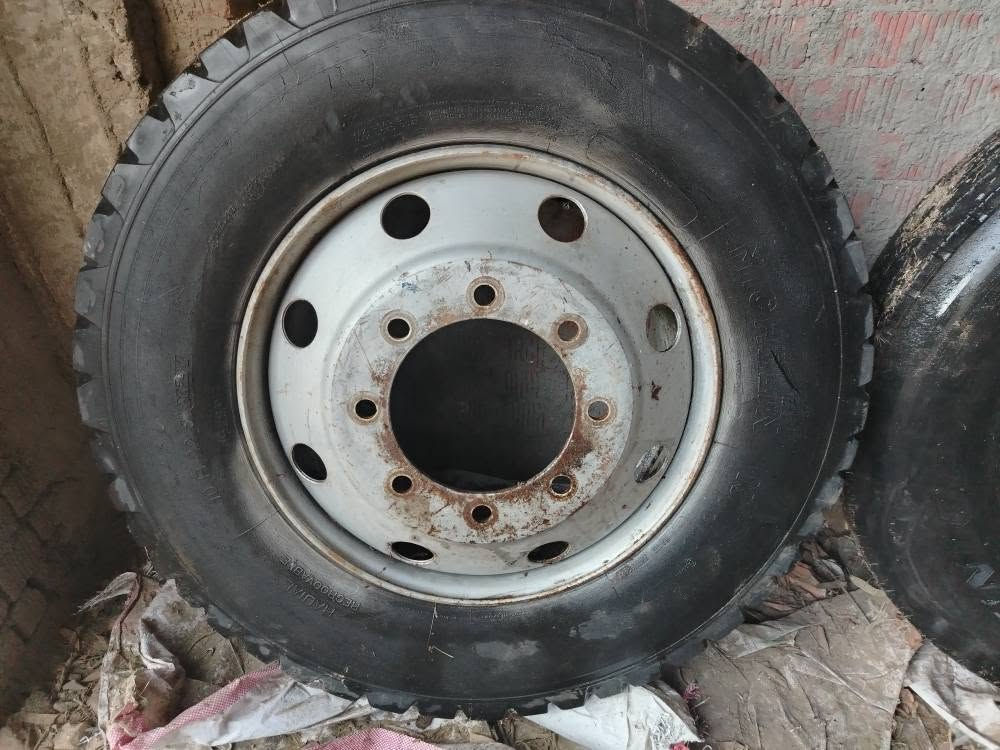 6 فرد كوتش. بالجنوط تيوبلس
 مقاس 22.5 على 10.
حالتهم ممتازه 80٪
في المخزن عندى.
الجنط 8 خرم  
بيرجستون اسبانى  ويابانى.
يشغلهم مقطورة او كساحه شغالين الله يبارك
البيع لأعلى سعر
محافظه الشرقيه مركز الابراهيمية قريه الحبش
01124628652
01010098215


**إذا كنت صاحب هذا الإعلان وتريد حذفه لأي سبب، رجاءا أرسل رسالة إلى الدعم الفني**
