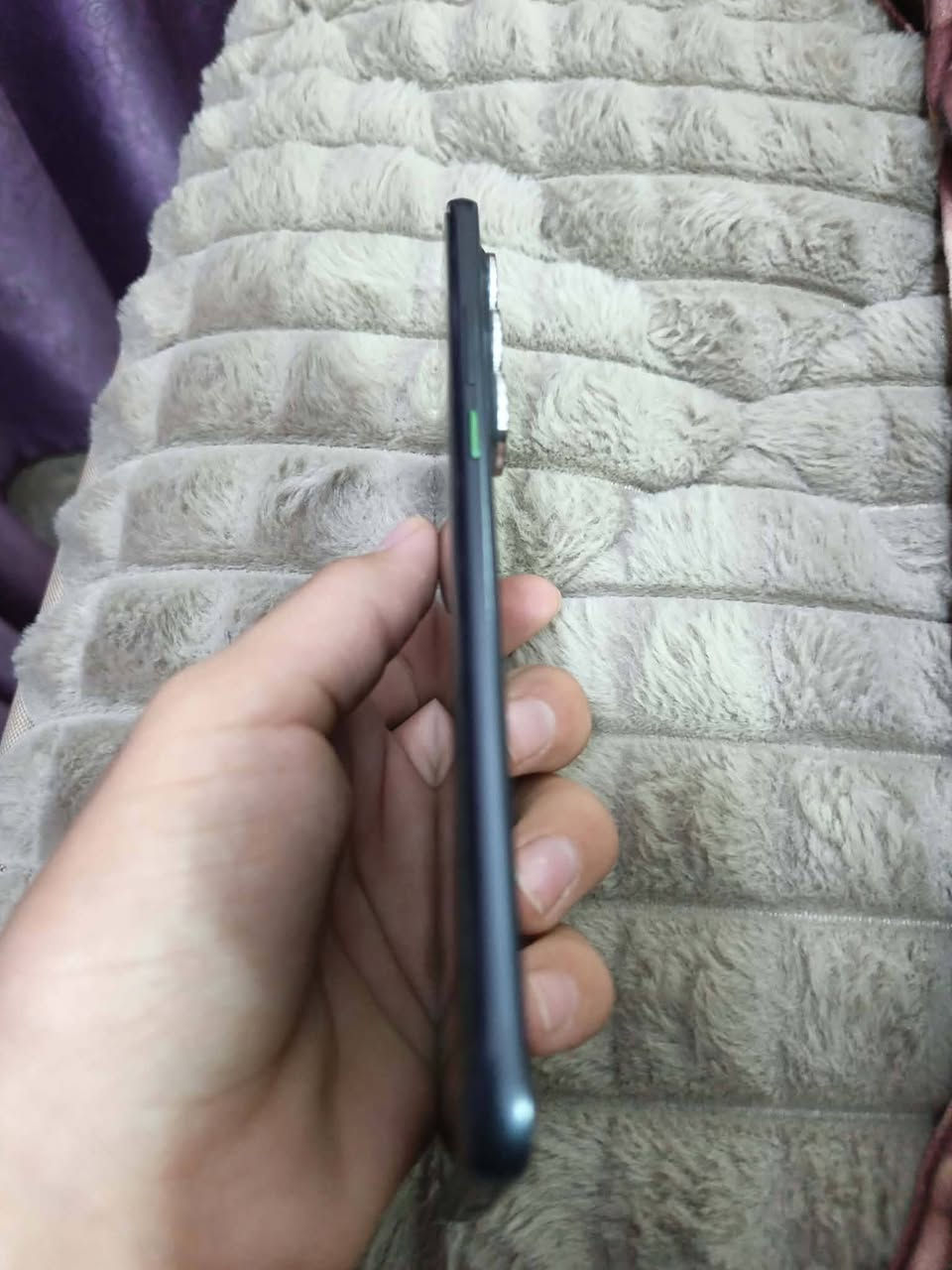 السلام عليكم 
للبيع جهاز Infinix Hot 60 Pro Plus بحالة ممتازة
كامل الملحقات ..... 
المواصفات:
رام 8 + ذاكرة 256GB
شاشة AMOLED 6.78 منحنية 144Hz محمية Gorilla Glass 7i
معالج Helio G200 للالعاب 60 افريم بوبجي + جيرسكوب
كاميرا 50MP + سيلفي 13MP بفلاش
بطارية 5160 وشحن سريع 45W
سماعات ستيريو JBL
مقاوم للماء IP65
نظام اندرويد 15
الجهاز نضيف 100%
السعر:....  325 الف .. بي مجال 
المكان: الرميثه


**إذا كنت صاحب هذا الإعلان وتريد حذفه لأي سبب، رجاءا أرسل رسالة إلى الدعم الفني**