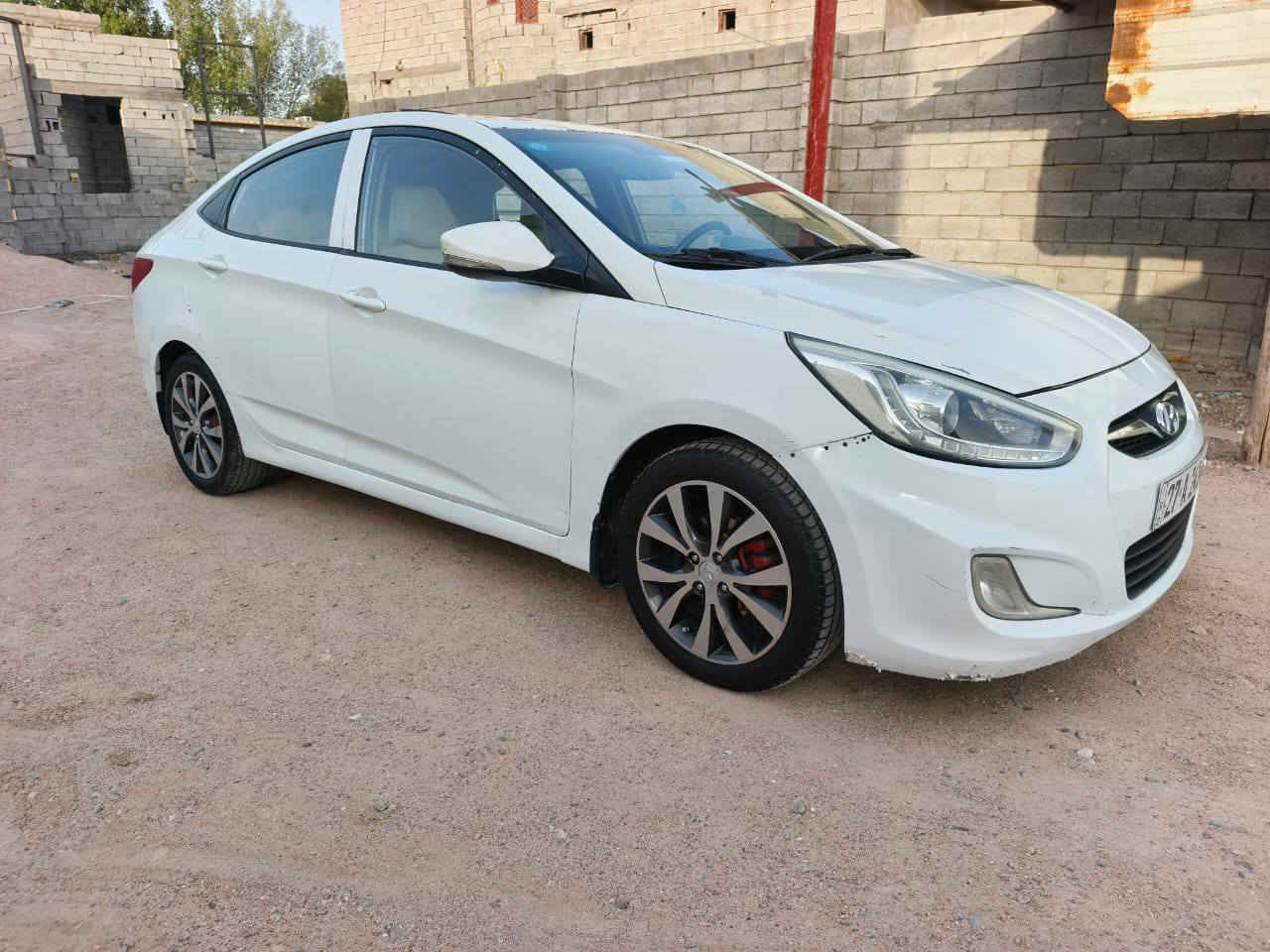 سلام عليكم/هونداي اكسنت 2014خليجي قطعه صبغ وغطعه تبديل مكينه 1600دوش فول فتحه سقف حداده تخم تاير كله جديد دواخل عسلي رقم ذي قار اجديد راعيه الشرعي بل بصره تحويل 
سعر 83مكانه بصره 
اللأستفسار *********** البصرة, العراق

