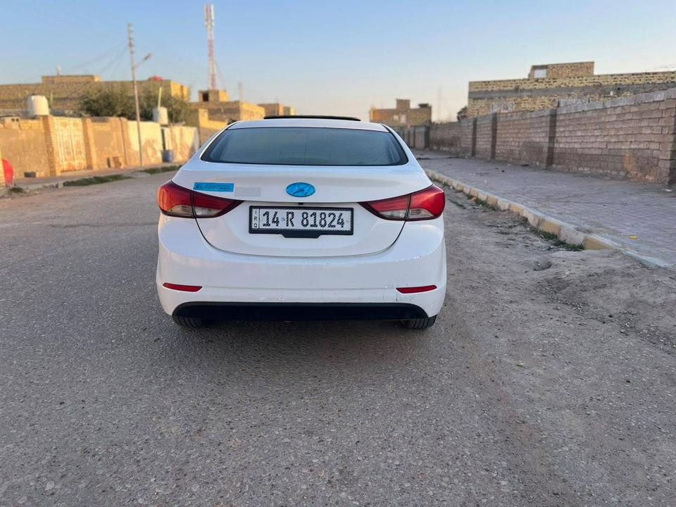 السلام عليكم النترا موديل 2014 كفاله عامه وارد خليجي مكينه وكير كفاله 1800 حداديه جديده تخم تاير جديد تبريد ثلج كهربائيات كلها شغاله سنويه 2027 ارقام انكليزي السعر 65 وبيها مجال  مكان السياره ميسان العماره رقم الهاتف ***********
