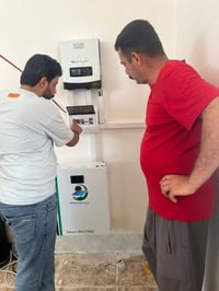 طاقة شمسية • بطارية ليثيوم • جينكو ٦٢٠ واط
