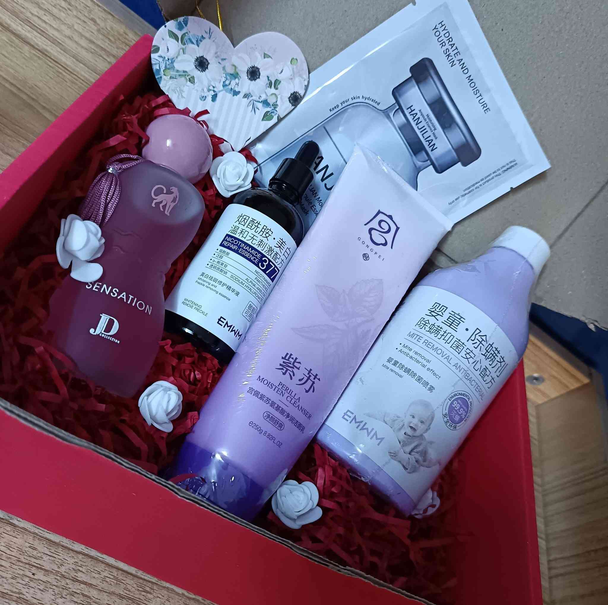 يابة ترة فكرة الورد صارت قديمة🙄

شتسوي بالوردة تذبل وتروح.... 

اهديلهة بكج عناية هم تفرح بيهة اكثر وهم تستفاد منهة 🫰✨

#للحجزخاص


**إذا كنت صاحب هذا الإعلان وتريد حذفه لأي سبب، رجاءا أرسل رسالة إلى الدعم الفني**