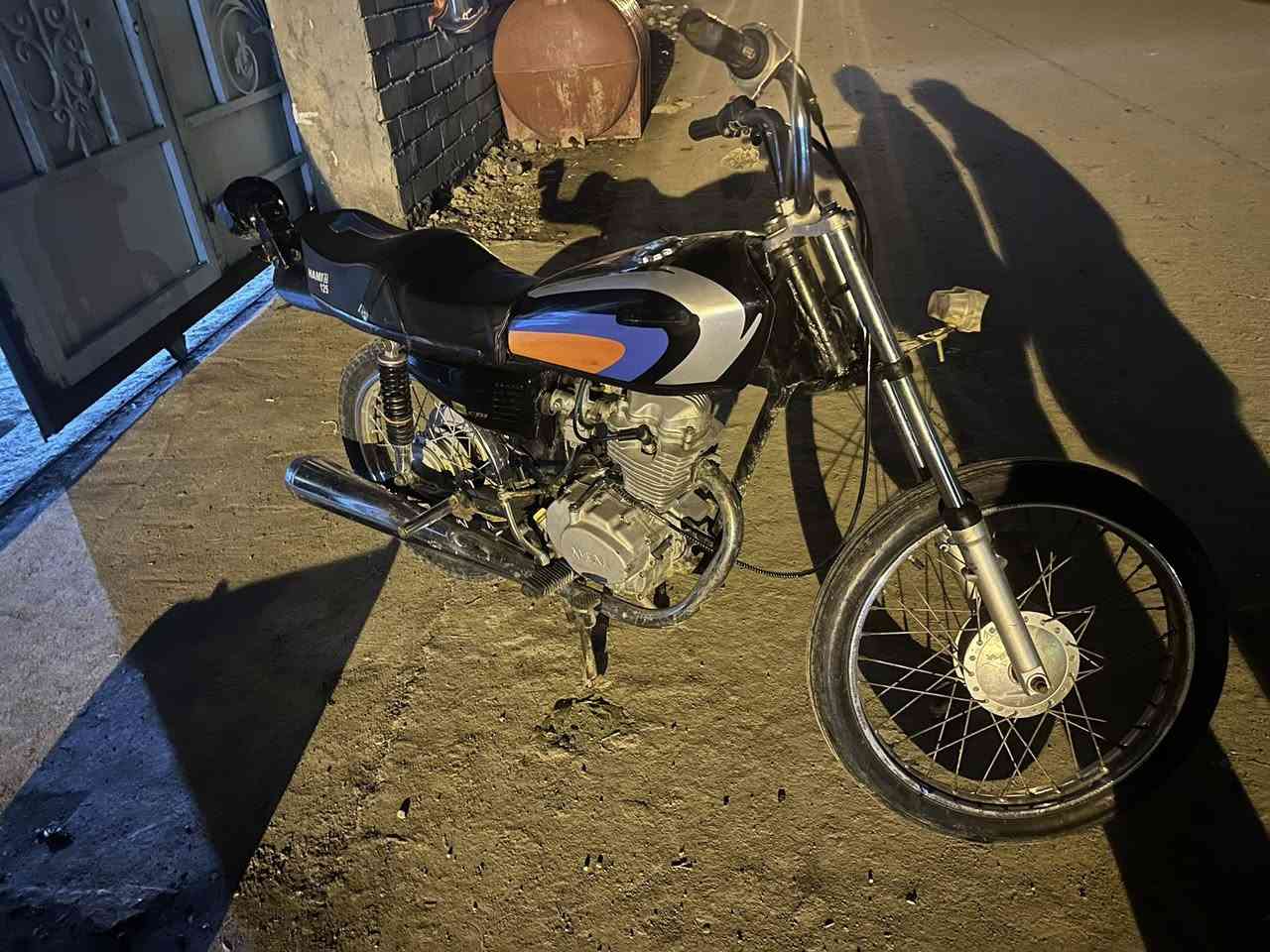 نامه شلامجه 22اوراقه ضايعه تعمير جديد جاهزه مابيه نقص مكينه تخبل بيه سعر 450بيه مجال ***********
