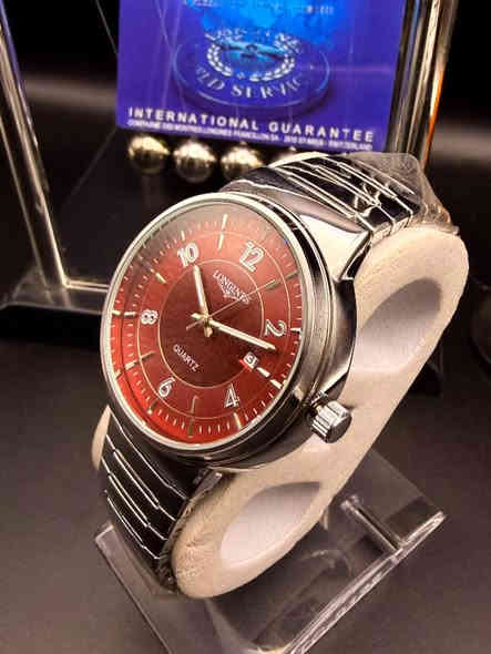 ال 🕑 الكلاسك الاشيك والاكثر اناقة بعالم الساعات للموظف والطالب الانيق تأتي بألوان اجمل من الرائعة وبسعر مناسب جداً 

💥 25 الف فقط 💥

🔆 مواصفات ممتازة 
✔️ قطر 41 ملم 
✔️ وزن القطعه 110 غرام 
✔️طلاء ثابت  
✔️ سير من الستالس ستيل ذهبي بشكلين ذهبي كامل او مطعم بالذهبي مع قفل فراشة سلسل 
✔️ ظهر مختوم بالشعار 
✔️ تاريخ شهري على الرقم 3 
✔️ عقارب لامينوس مضيء 

✔️ 🚥🚥 توصيل سريع 🚚 لكل مدن ومحافظات العراق🇮🇶🇮🇶

للطلب ارسال لون القطعة + العنوان + رقم هاتف 

للتواصل واتساب 🟢 *********** 🟢
