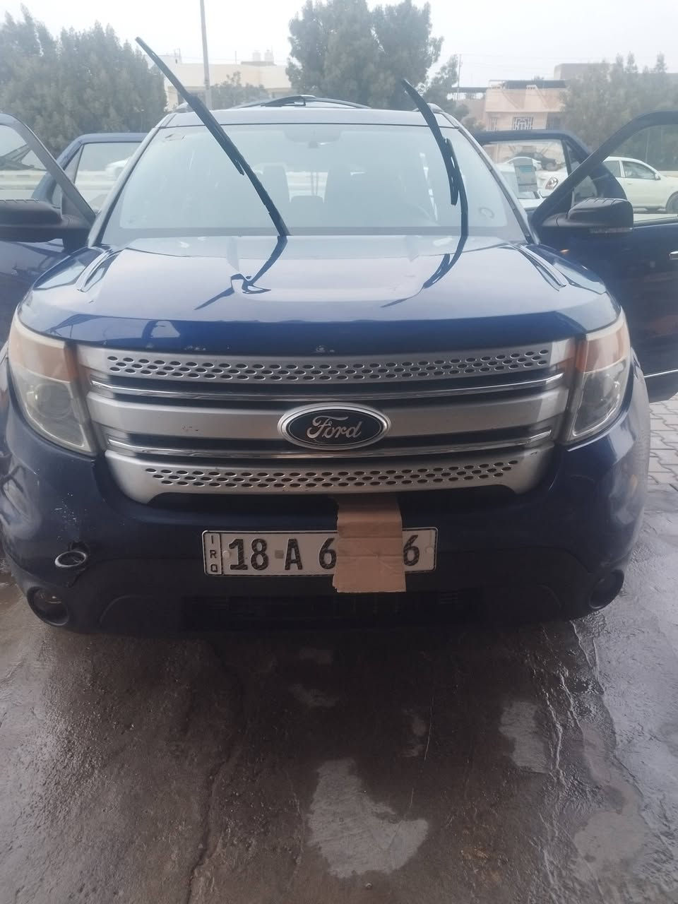 للبيع سيارة فورد اكسبلور موديل 2013 وارد امريكي اللون ازرق نيلي السعر 125 ورقه مع المجال القليل الرقم انكليزي بابل باسمي سنوية مجدد حديثا نافذه لغاية 2031 الاضرار الجاملغ خلف السائق 
المواصفات
1• مكينه جديدة
2• كير جديد
3• شاشة لمس
4• تبريد ثلاث قطع ثلج
5•تدفئة شغاله
6• كشنات اماميه كهربائيه
7• حساسات وكاميرة خلفيه
8• المري الجانبيات رادار و وبلاجكتور ترحيب و هيتر
9• تحكم استيرن الجهتين
10• ويل كب بلادي
يوجد فيها مواصفات اخرى
الاتصال على الرقم ***********
