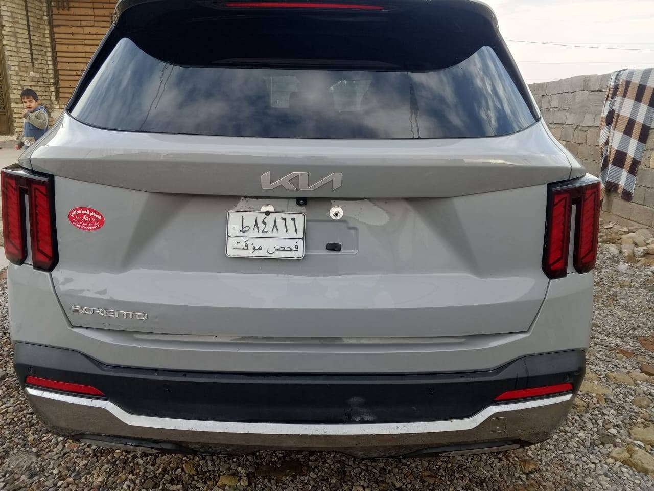 كيا سورنتو وارد أمريكي موديل 2024
لون اسمنتي مميز
بدون رقم ضرر موضح بالصور 
تبديل بنيد 
7راكب
السعر 220 وبيه مجال 
العنوان بغداد المعامل 
الاتصال على الرقم 
***********
