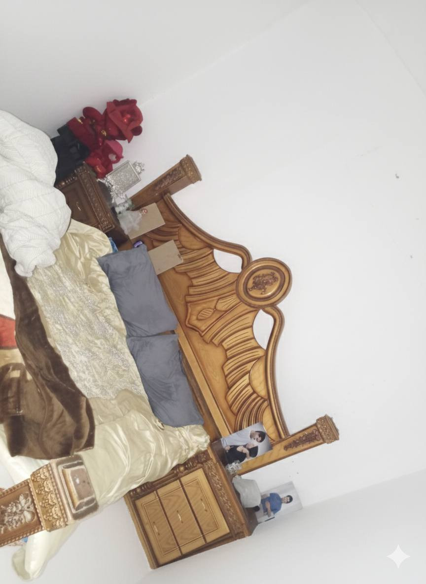 غرفة نوم جديده. فقط مرايه مابيها. سعر 350 وبيها مجال. العنوان النجف شارع المطار.‏‪***********‬‏. واتساب  ‏.
