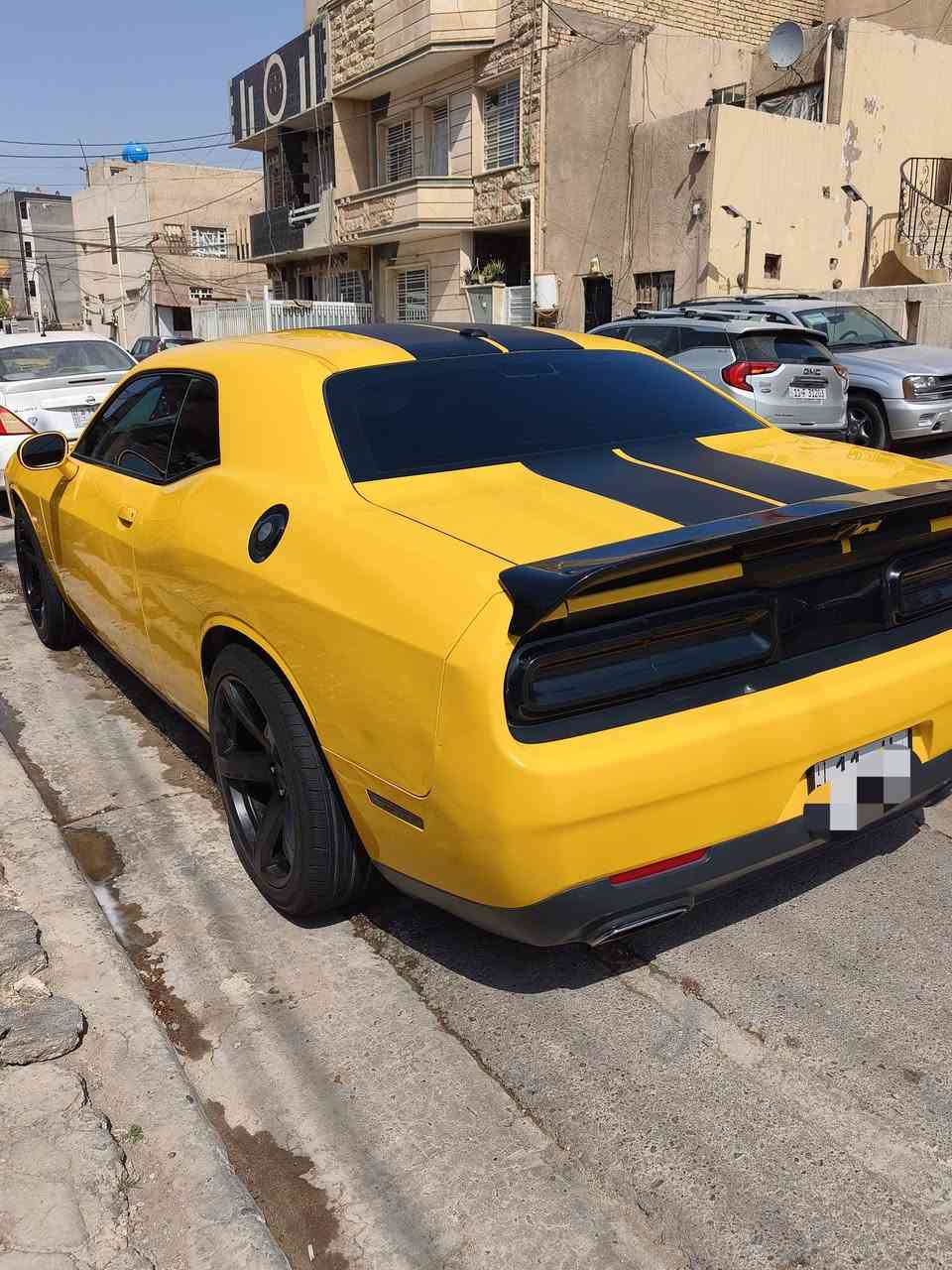 السلام عليكم 
للبيع جالنجر 2017
صفره بلادي
محرك6سلندر3600
 رقم بغداد 
مكانها صليخ
باسمنة
صور الحادث مرفقه
سياره جاهزه من كل النواحي
 صدر عام وتخم تاير قبل اسبوع
حجر بيئه جديد
بدون اي كلوب بالدشبول
السياره مبرمجه بالكامل. 
اي نقص بالسياره ماكو
ماشيه175 الف
شاشه جبيره
كشنات جلد بلاد
تشغيل عن بعد
كامره
 ويل حجم 20  ابو النجمه
الصبغ على كد الضرر
ايرباك برده فقط
سيرفيس كامل للسياره قبل اسبوع
السعر 165 وبيها مجال
***********
