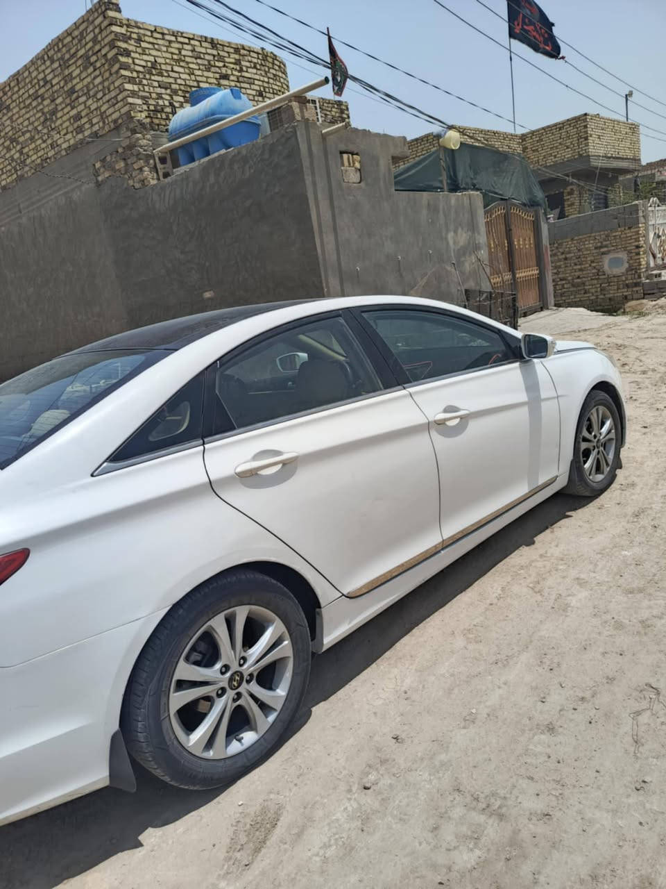 السلام عليكم أحبتي
سوناتا للبيع موديل 2011
محرك  كير كفاله عامه ترايك البصره
شاشه كامره 
مرئ شفط 
حساس خلفي
 تخم تاير 
تبريد 
كفاله عامه بيه فقط يم البنراما صار شلون الخايس بتكم من يم جامه الخلفيه وسويته والباقي كفاله
وسياره خير من الله 
مكان بابل 
رقم ***********
