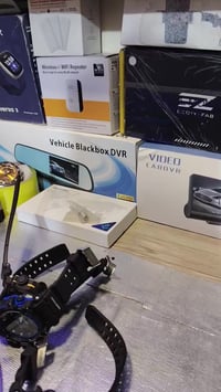 ساعة • قطعة • للبيع