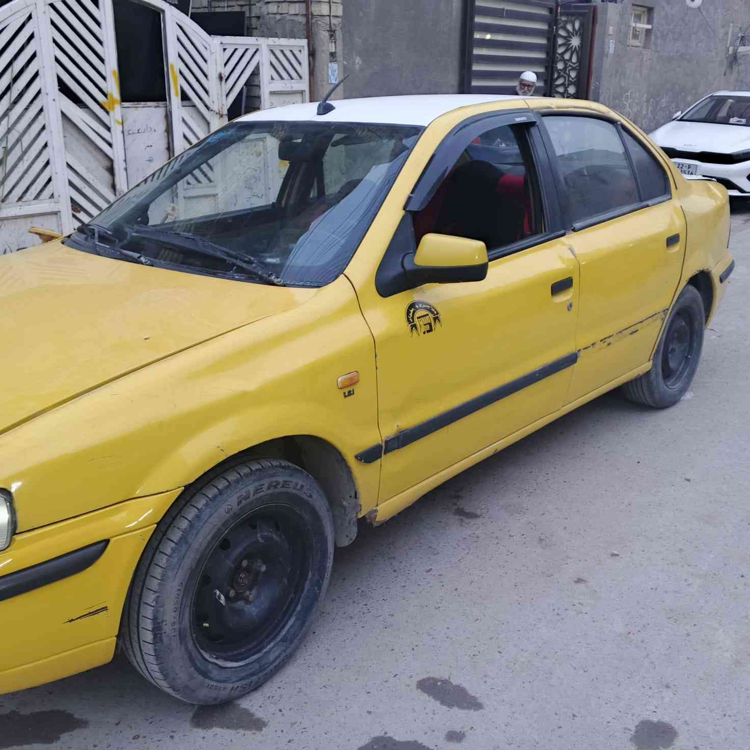 السلام عليكم سمند 2009 مصفر هيه وغرامه السعر 25 وبيها مجال رقم ***********
