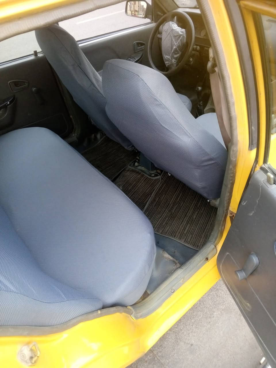 السلام عليكم ورحمه الله وبركاته سايبا موديل 11 نفخ السيارة بس بيهه طخه يم القلق مال البنزين السعر 27 بيه مجال بصيط حك الجيه أو امصفر هيه وغرامات  العنوان الحريه رقم ***********
