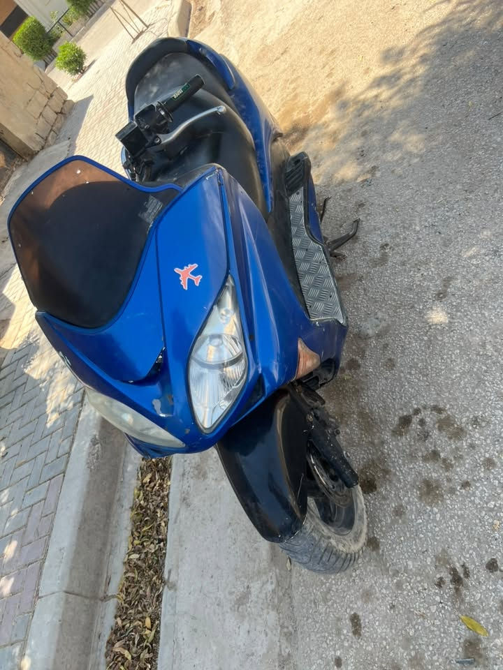 سلام عليكم شباب فورزه صفر ثمانيه دراجه عميه  اللبيع دراجه خير من الله حماوته ثابته جوه نص رون واحد ونص ترايك وين ميعجبك مكانه بابل سكندريه سعره650وبيه مجال شراي اتصال ***********
