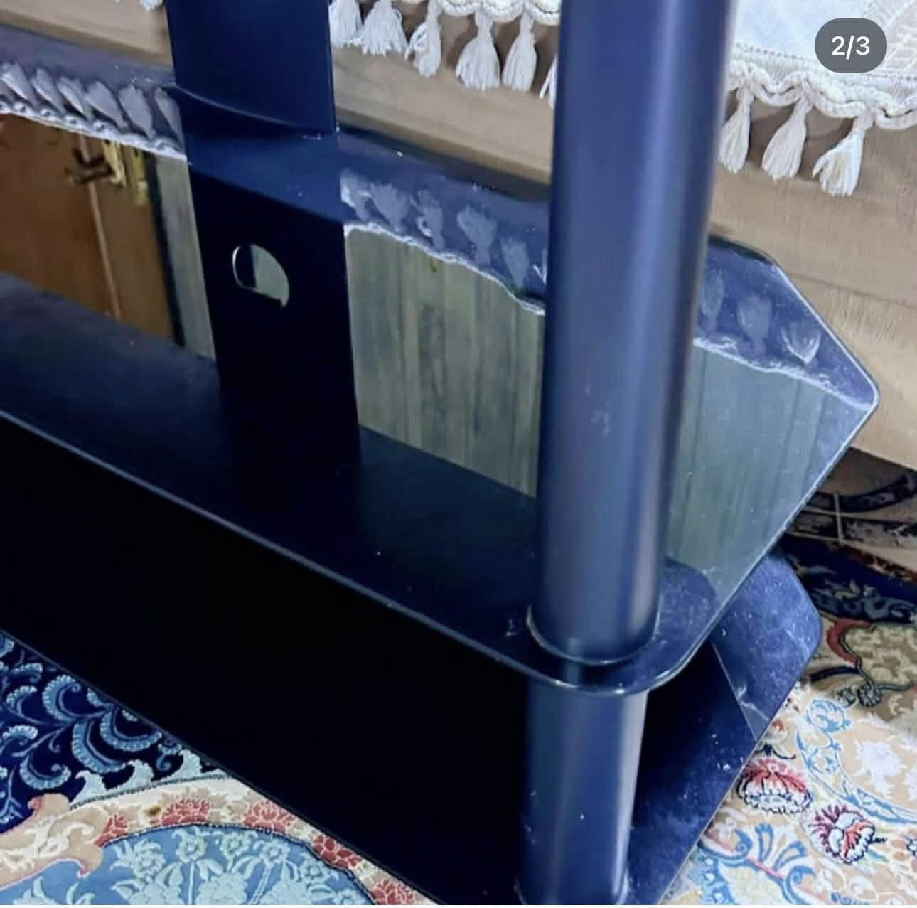 ميز تلفزون حديد وجام نضافه 100‎%‎
سعر 40 وبس مجال مكاني بغداد المدائن سلمان باك
رقم تلفون ***********@الجميع
