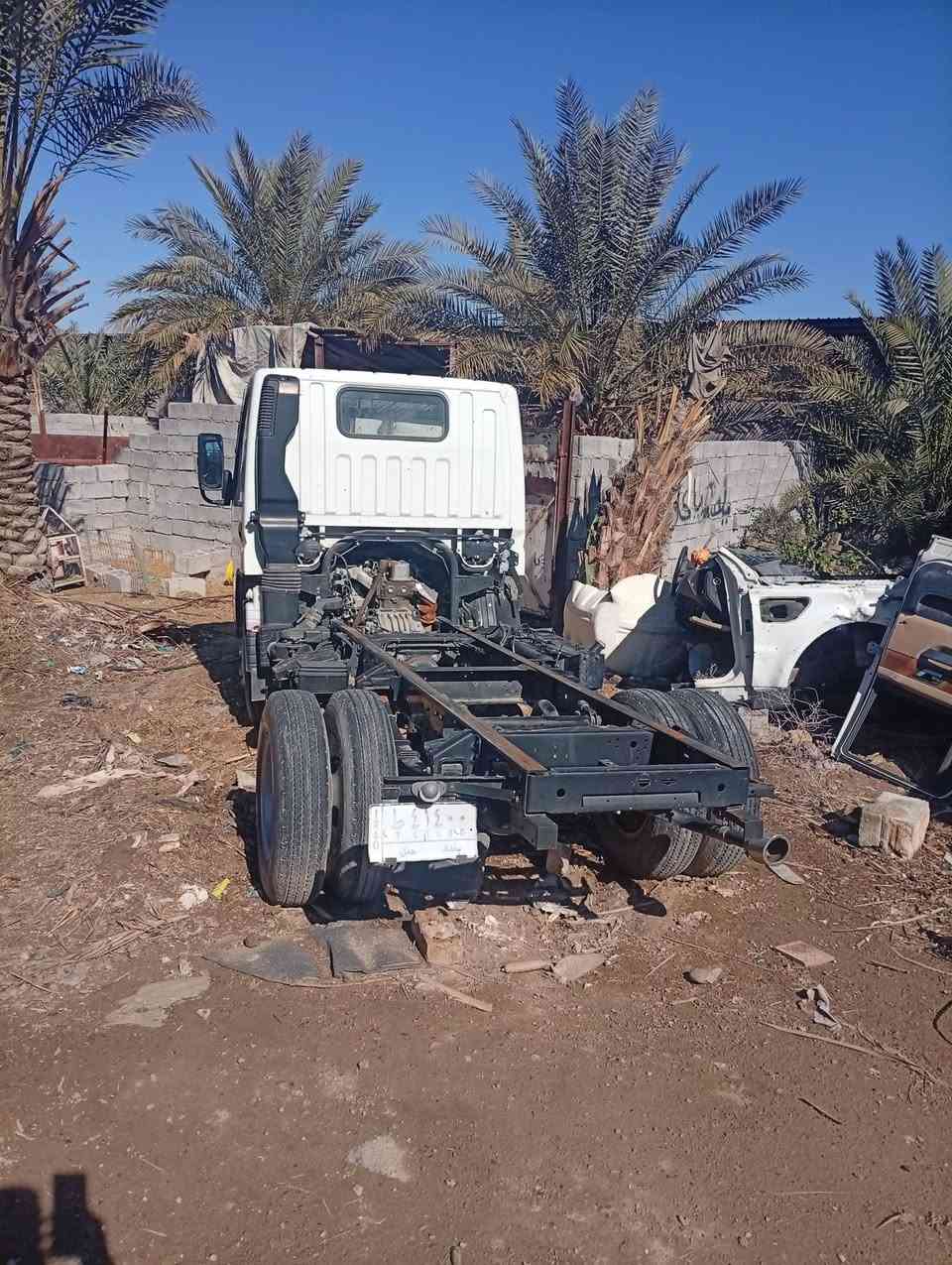 السلام عليكم كنتر2023زيرو مكينة 108 كير جبير شاصي سعر250ورقة


**إذا كنت صاحب هذا الإعلان وتريد حذفه لأي سبب، رجاءا أرسل رسالة إلى الدعم الفني**