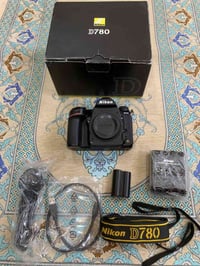 للبيع كامره نيكون 780 فول فريم شتر 10k فقط 07710981940
