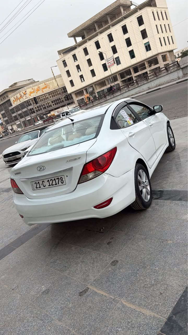 اكسنت خليجي موديل 2012 رقم سليمانيه سنويه رقم جديد لحد 2029 (صبغ عـاااااام جافيه صفحة السكن بدون دواخل بدون شواصي بدون كص بشرط) مواصفات:- سقف اسلايت ،ABS,نضام ايكو، كشن جك، اشاير مري،5 ويل كروم ..كًير محرك تبريد صدر بشرط سعر 72$ لاستفسار  *********** كركوك, العراق
