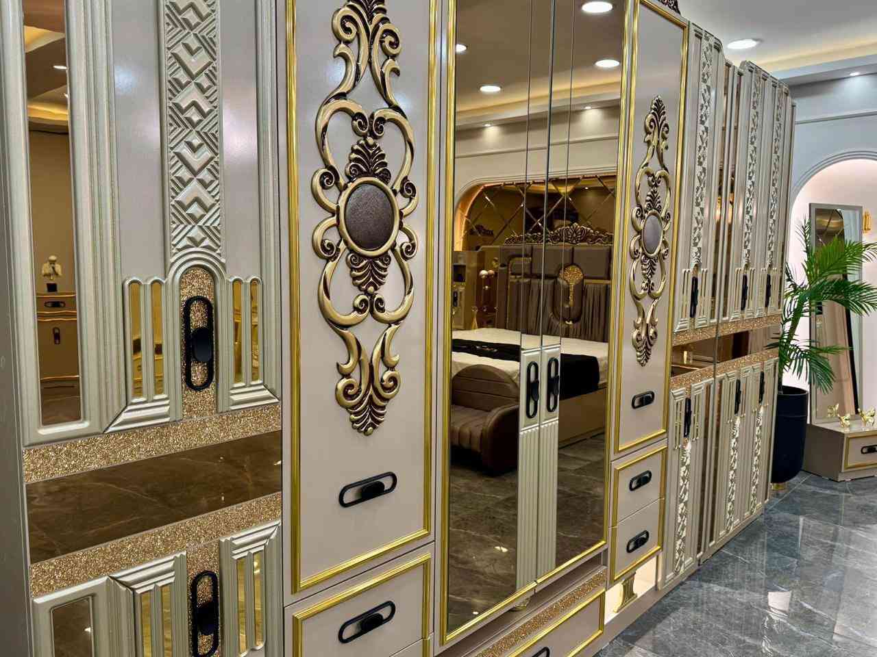 ✨ موديل بوسنا المودرن ✨

🛋️ تصميم عصري أنيق يضيف لمسة فخامة لبيتك

🔹 المواصفات:
▪️ 11 قطعة
▪️ قياس 360 سم (كنتور)
▪️ ضهر بلوك متين
▪️ براغي + چوي حديد لضمان القوة والتحمل
▪️ سرير مخزن (جك) عملي
▪️ صبغ حراري عالي الجودة

💯 جودة عالية وراحة تدوم لسنوات

📩 للحجز والاستفسار:
📱 *********** (متوفر واتساب
