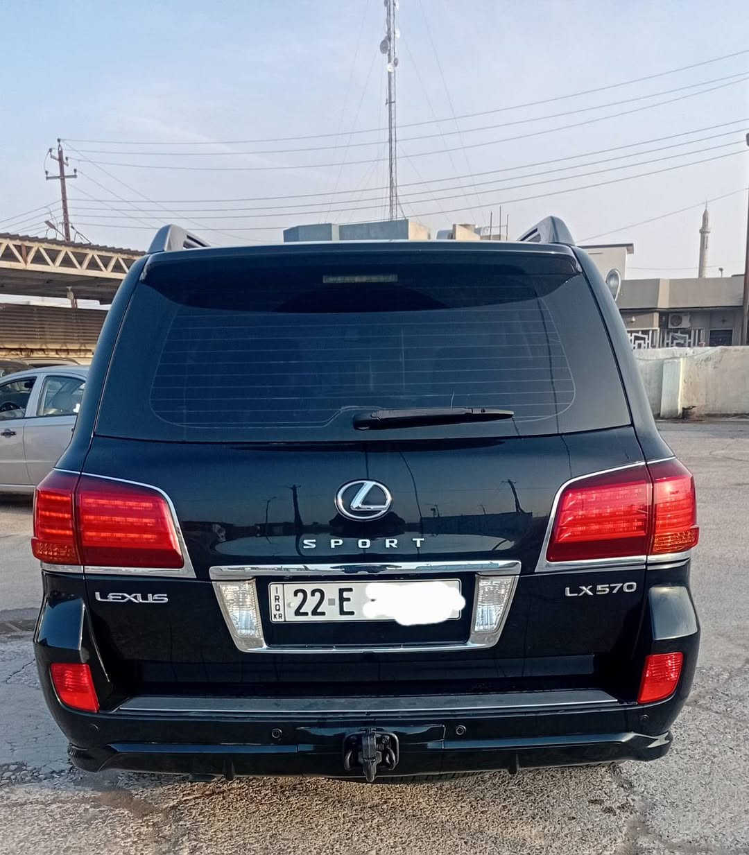 ..TOYOTA..LEXUS..SPORT..LX540

تويوتا..لكزز 540... LX ..V8
رقم : أربيل 22 
السياره : مجهزه رقم هزه سنويه جديد 
السياره: بدون ضرر 
#العداد : 262 km الف 

#المواصفات 1️⃣ /1️⃣
بصمه سلايت 
شاشه وكامير 
حساسات خلفي امامي 
شاشات 3 بلاديات
رادار امامي + جانبي
كشنات حار + بارد + ثنين كراسي كهرباء
كشن سايق خزن مموري
اربع كامرات 360 
ستيرن كهرباء خزن + ستيرن تدفىء
اتو بارك تصفط وحدهي
13 سماعة + دمام 
كشنات خلفية كهرباء 
تشغيل عن بعد 
فتحة بل سقف
داخل بيجي 
7راكب 
3قطع تبريد 
داخل جلد 
كشنات كهربائي 
صندوق كهربائي 
جكات 
#السعر : ٣٧٥ $ 
اعلى مواصفات بل لكزز فول للاخير
#الاتصال: *********** _ *********** 
#العنوان: الموصل _ الحمدانية . الحمدانية, نينوى
