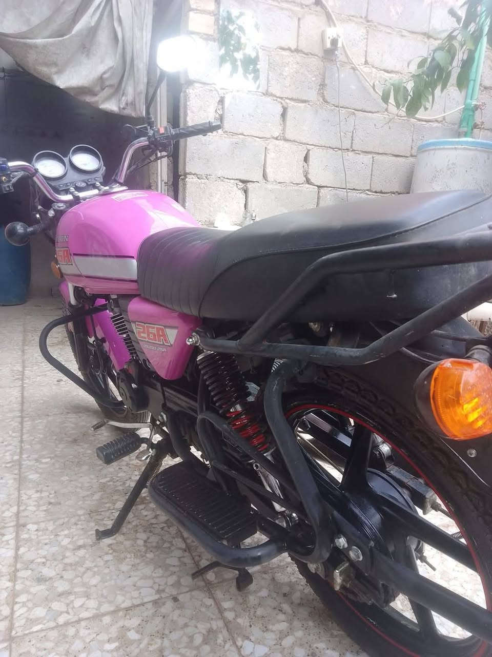 السلام عليكم دراجه للبيع دايوان نفخ موديل 23 الورق الصولي العنوان بابل الحله طريق حله بغداد الطاهريه مكلف بس بنشر رقم الهاتف ***********
