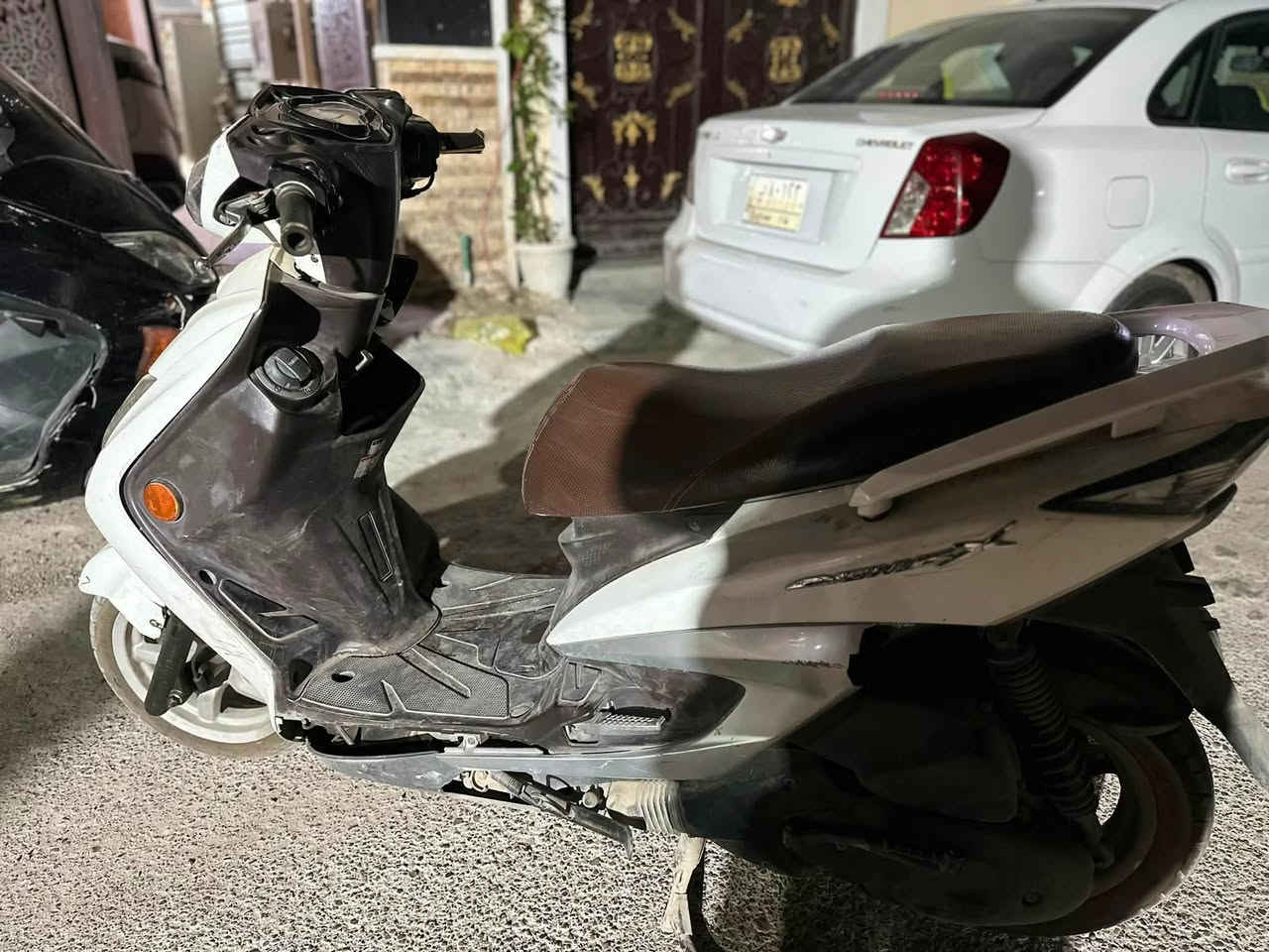 السلام عليكم سكنز لد للبيع
الدراجه محركهه مكفول ياباني قبغ نفخ ماشيه قليل لاستفسار خاص او التواصل***********ع رصيد
*********** واتساب
