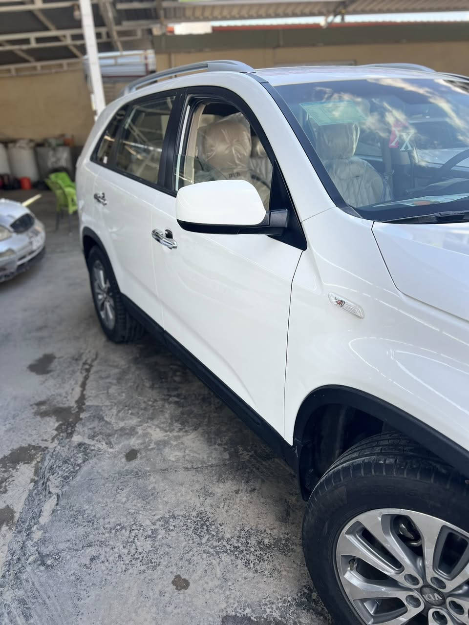 السلام عليكم كيا سورنتو خليجية موديل 2014 حلو السياره ماشيه 121 حقيقي تبريد شغال سياره 4 سلندر 2400 دوش 7 راكب سعره 159 وبيه مجال للطيبين اي استفسار اتصال *********** غيث الحميري
