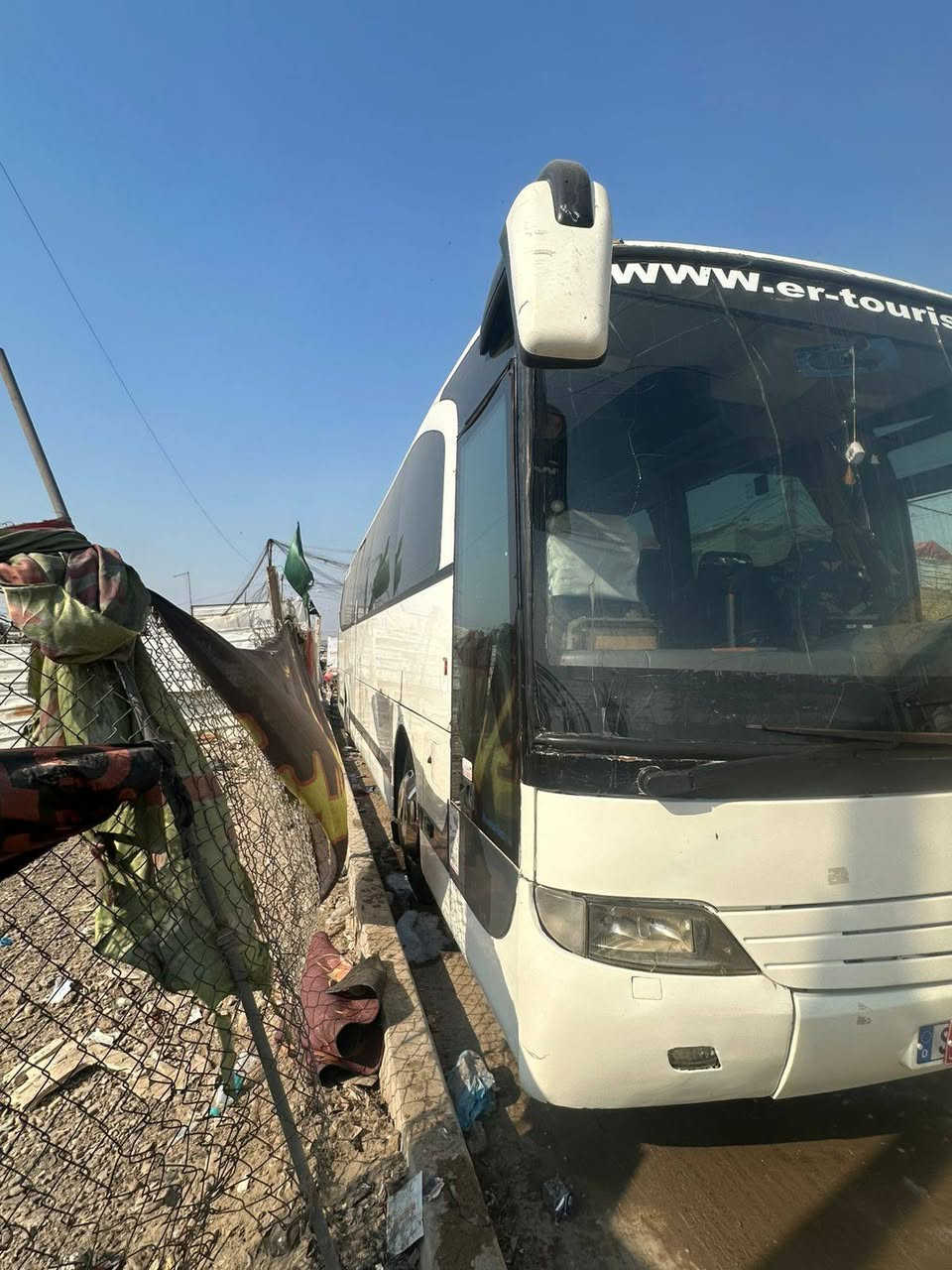 باص مارسدس ترزموللبيع اومراوس بكوستر رقم الماني واقع حال موديل ١٤للبيع السعر٢٣٠ورقه جاهزه مجهزه مكانهابالديوانيه ماكوخاص فقط اتصال 
***********
