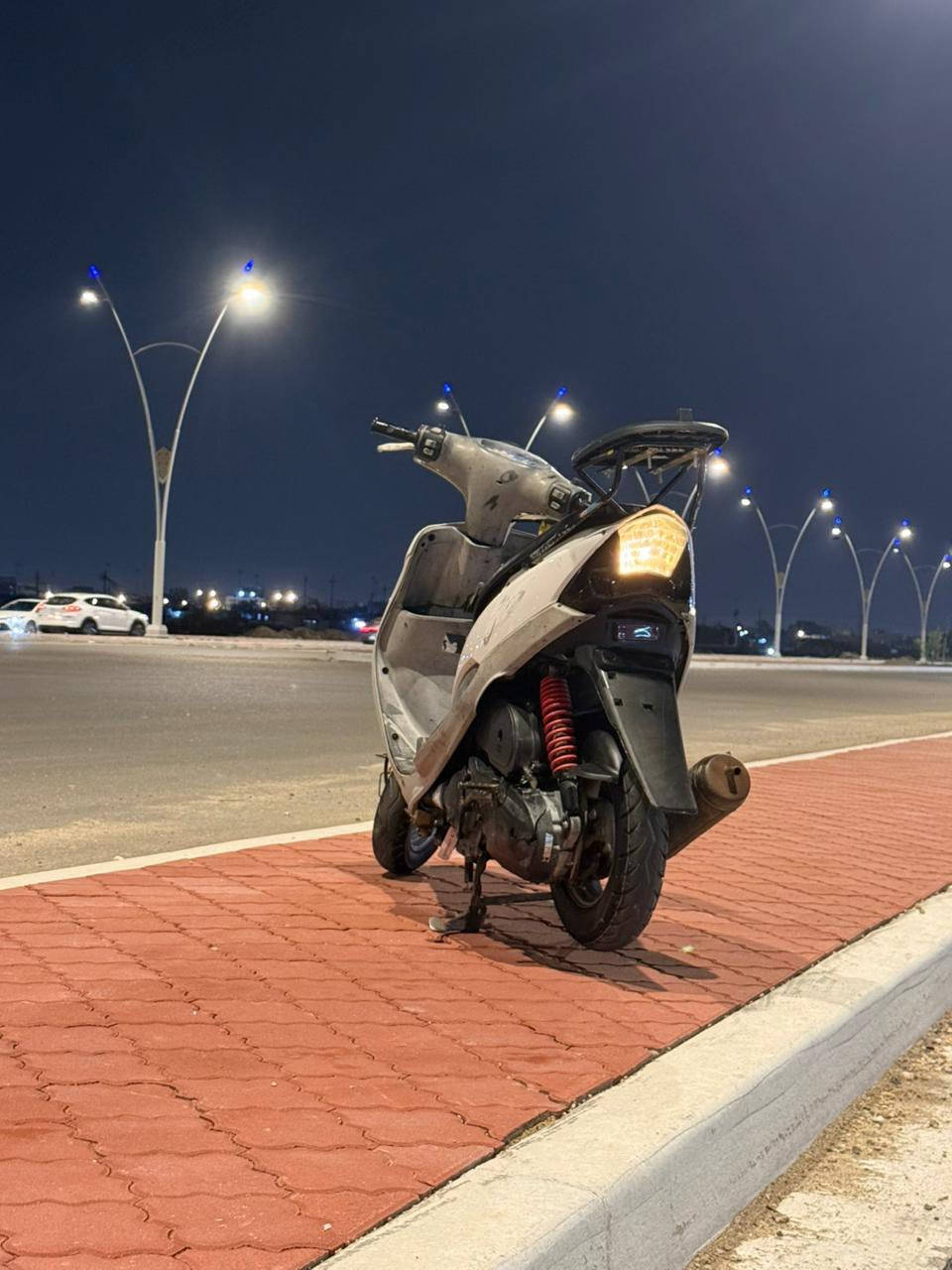 سلام عليكم دراجه ماكس قجمه ما مفتوحه كفاله عامه ما عده الكفرات تجاري الدراجه مرتبه و حلوه الدراجه كلشي ما ناقصه جيب 10مصلحين وياك الدراجه كفاله موديل 2006
السعر 750 
رقم ***********
مكاني ياسين خريبط العابره
