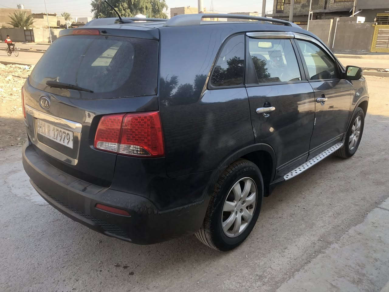 سلام عليكم سورنتو للبيع موديل 2011 وارد امريكي سياره جاهزه جديده بمعنه الكلمه محرك 2400 دوش المرغوب لا صبغ ولا جراد سعر 155 وبيها مجال مكاني بغداد جسر ديالى القديم تحويل مباشر سونار مرفق معه المنشور رقم الهاتف ***********
