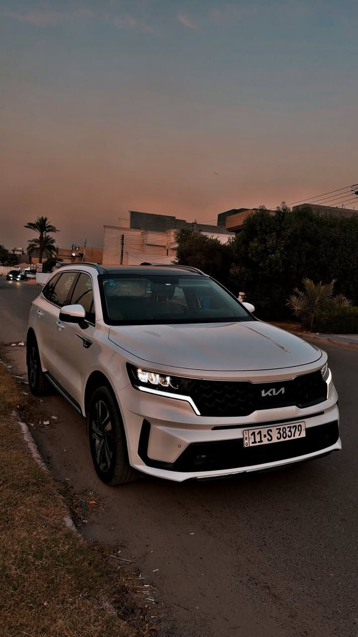 سورنتو 2023 خليجي v6 للبيع
رقم بغداد تحويل مباشر 
السياره مكفوله من  كلشي
بدون صبغ بدون بارد 
مواصفات فول بنوراما 
بدون نقص 

السعر 278 وبيهه مجال
 مكان بغداد حي الجامعه 
رقم ***********

