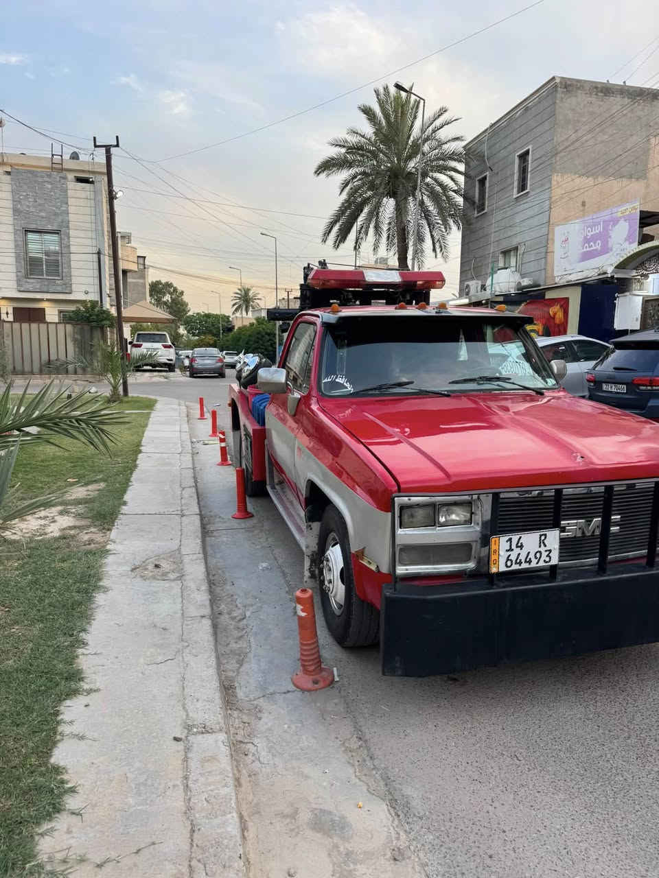 سلام وعليكم كرين جمسي سياره خير من الله جاهزه رقم جديد إنكليزي اباسمي بلسنويه كرين حداديه جديده 
تخم تاير جديد مكاني بغداد للاستفسار اتصل عله الرقم *********** وإذا مراوس هم ترهم
