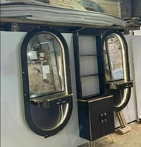 مرايا حلاقه للبيع عدد ٢ وديكور عدد ١ للاتصال 07875816558 وبيه واتساب
