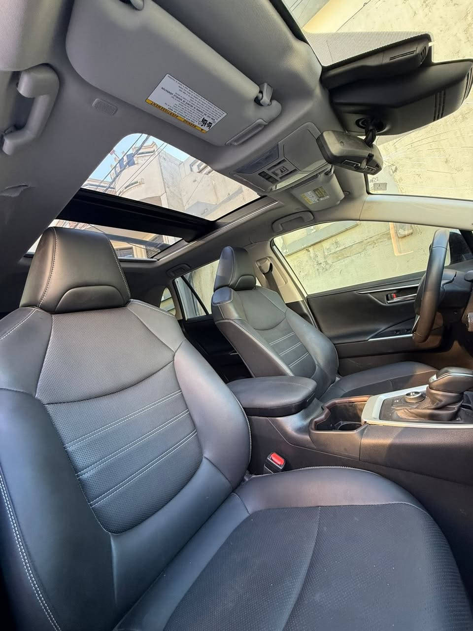 للبيع راف فور هايبرد لمتد(فول مواصفات)وارد أمريكي
الضرر مرفق بالصور
موديل ٢٠٢٤
لون ابيض صدفي
ايرباك بردة فقط
ماشية ١٤ الف ميل قابل للزيادة
المواصفات
رادارات وحساسات امامي وخلفي
بانوراما
نظام صوت JBL
٥ كاميرات(تصوير السيارة ٣٦٠درجة)
تشغيل عن بعد
ترحيب
دخول ذكي
شاشة كبيرة
كشنات جلد
الجنطة الخلفية كهرباء(تفتح بالقدم)
تدفئة وتبريد بالكشنات
تدفئة كشنات خلفية والستيرن
كاميره بالمرايه الخلفية
كشافات امامية
داخل جلد
وهواي مواصفات بعد
سعة المحرك ٢٥٠٠ هايبرد

رقم بغداد باسمي
العنوان بغداد/ الغزالية
السعر ٢٣٨$ 
للاستفسار اتصل ***********
