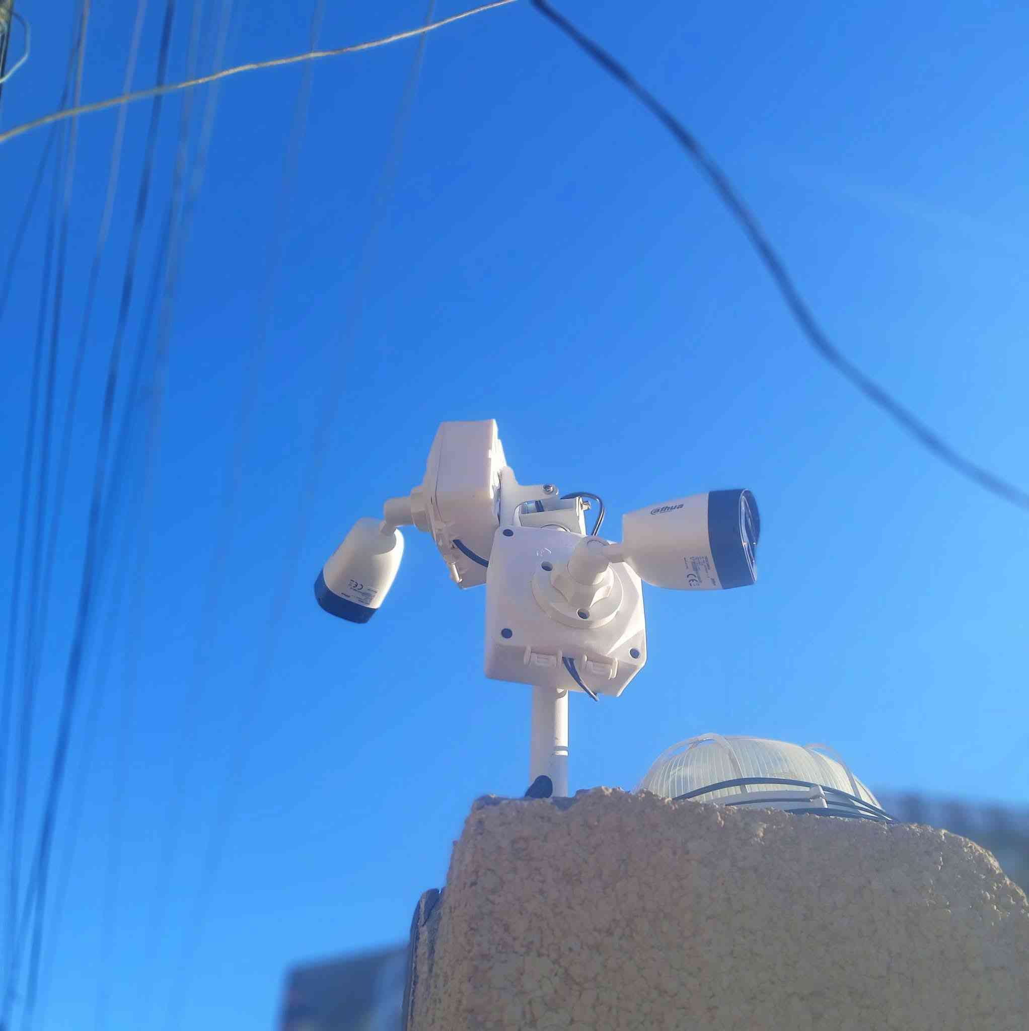 الكامرات في شركة دهوا اصلي وضمان سنة وصوره وصوت وضوح تام تام  بعد شمنتظر الركضه راسلنه او خابرنه واستفسر جميع انواع الكامرات نشتغل وجميع الكامرات متوفر واسعار زينه وكله جوه الرخيص *********** واتساب +اتصال+ماسنجر
