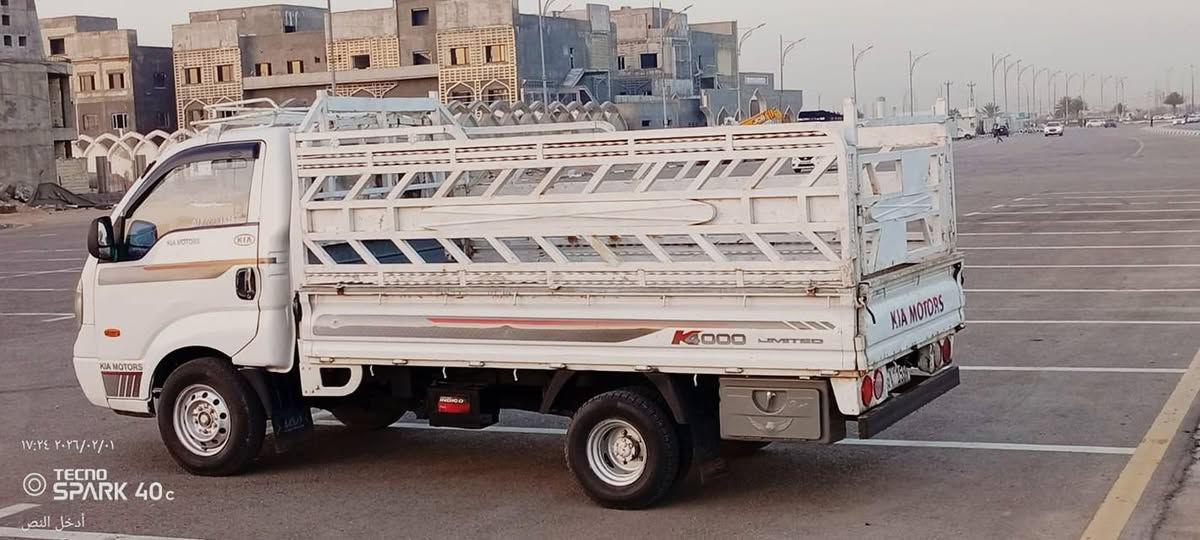 سلام عليكم كيا بنكو ثري موديل 2005 للبيع مكينه وكير 2700 السياره تتواجد كربلاء الحولي سيد جوده بيع مراوس  بسياره صغيره مكلف بالنشر الاتصال علئ صاحب السياره.    الرقم   ***********.       ***********.
