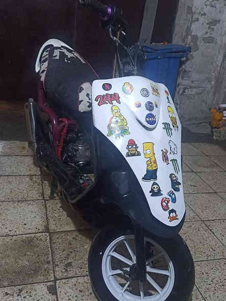 سلام عليكم دراجه ماكس عدله مال لعب للبيع مكاني بغداد ابو دشير الرقم *********** 
1 _ الدراجه تجفيت جديد
2 _ بوشه 49 
3 _ وياله مشيف ابيض 
4 _ الدراجه بيها فصله قويه عقل رياضي
5_ الهندر موجود بس مشادي بل دراجه
6 _ الدراجه (تجفيت جديد) يعني تاخذه تفتر بيها العراق كله متوكفك وغراض التجفيت كلهن اصلي 
7 _ سلف مال 55 
8 _ الدراجه لا تبخير ولا تنقيص
9 _ السعر 450 وبيها مجال قليل
