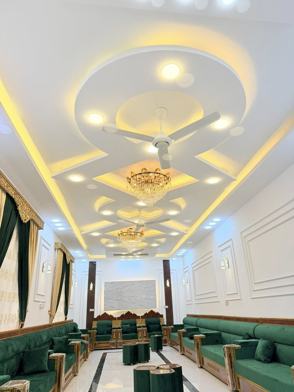 ديكورات جبس بورد
أحدث التصاميم كادر
متميز لعمل الديكورات
والاصباغ الاستفسار
***********
***********
#المثنئ@@
