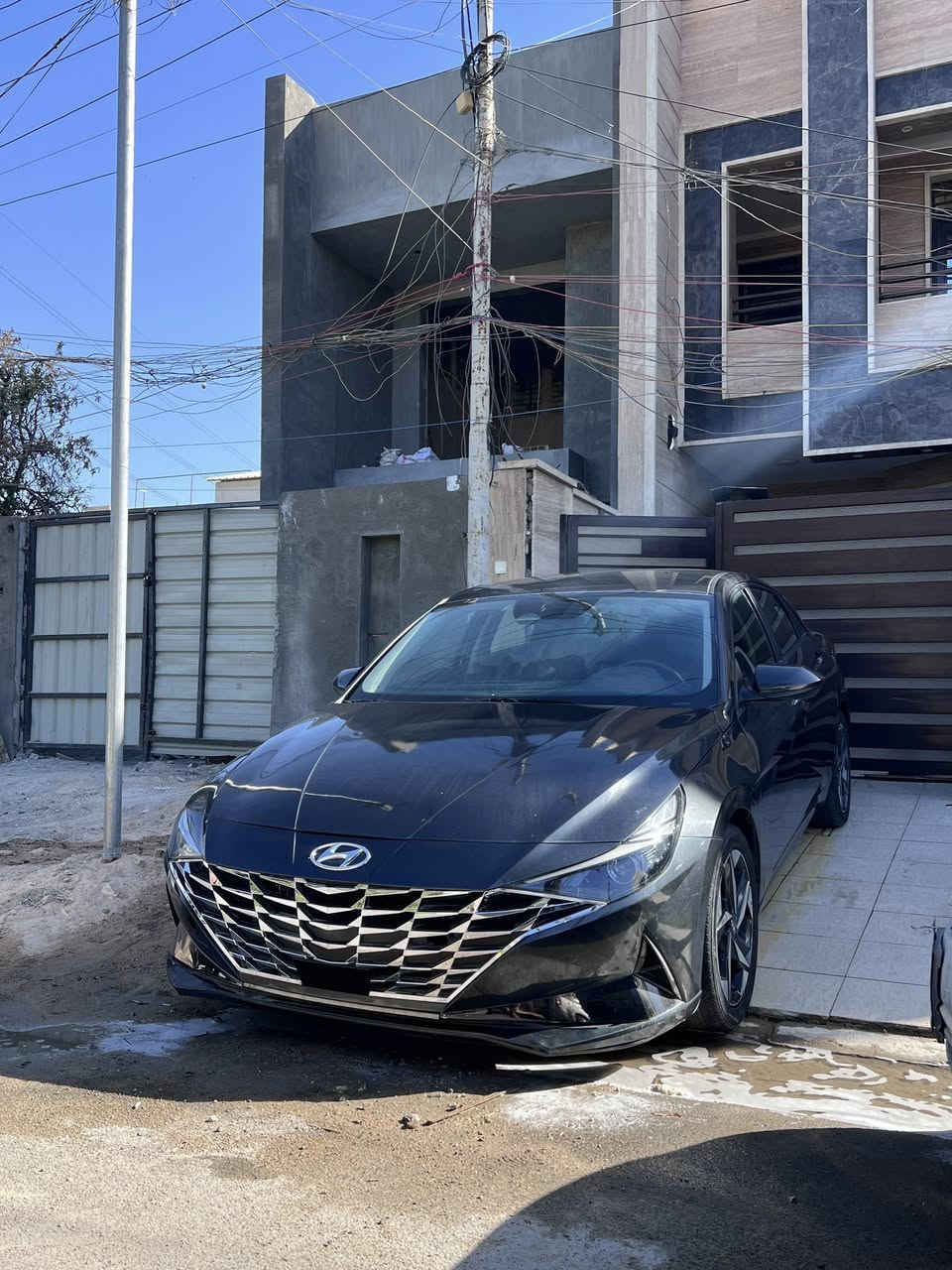 السلام عليكم 
( للمراوس جيب او بجارجر )
النترا ٢٠٢٣ sel نص فول ماشية ٢٩ بدون ارقام 
مكاني بغداد ***********
